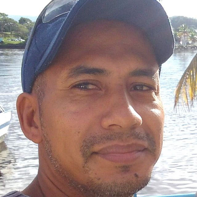 Foto de Adriano, cliente da Fábrica de Calhas Guaxupé